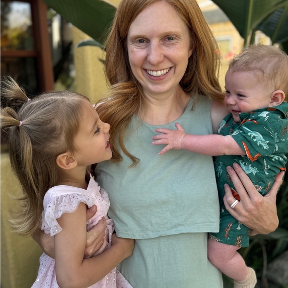 Meet your Posher, Rachel - Picture 2 of 2